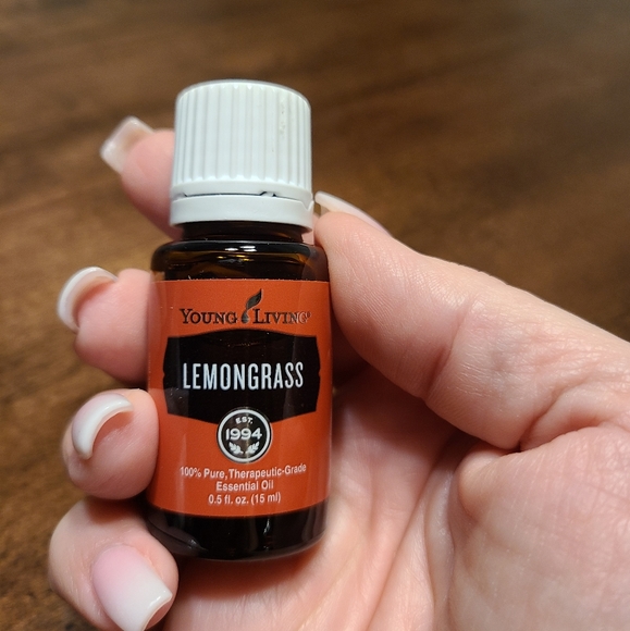 New & Sealed YL 15ml Lemongrass Essential Oil
